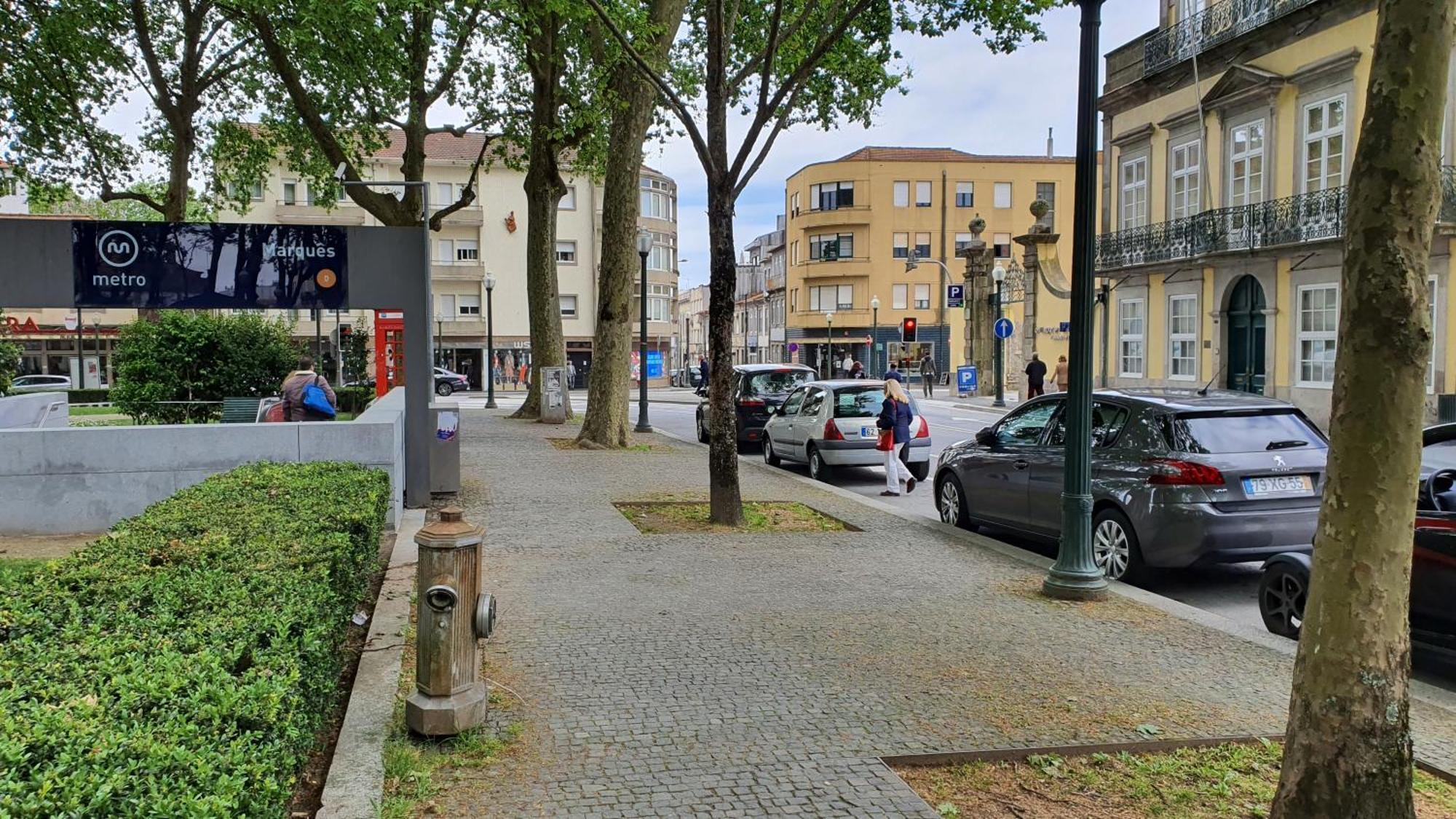 Downtown Porto With Parking Free Next To Subway Appartement Buitenkant foto